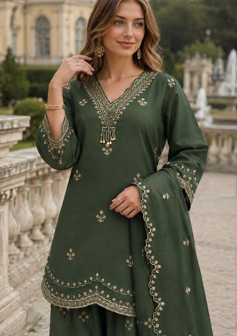 Green Embroidered Silk Kurta Set - Indya