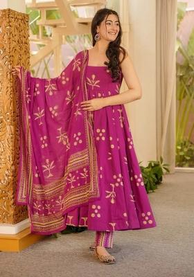 Pink Printed Muslin Kurta Set