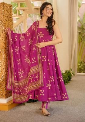 Pink Printed Muslin Kurta Set