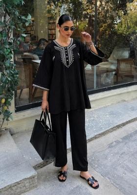 Black Solid Cotton Kurta Set