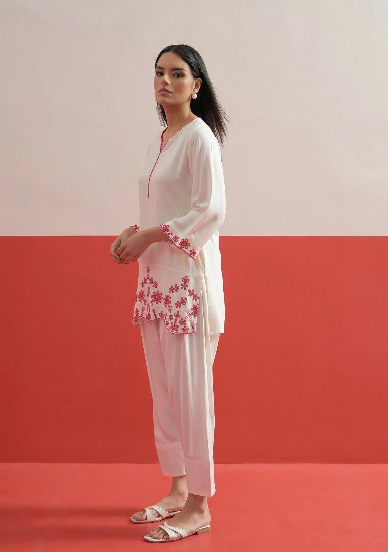 White Solid Rayon Kurta Set - Indya