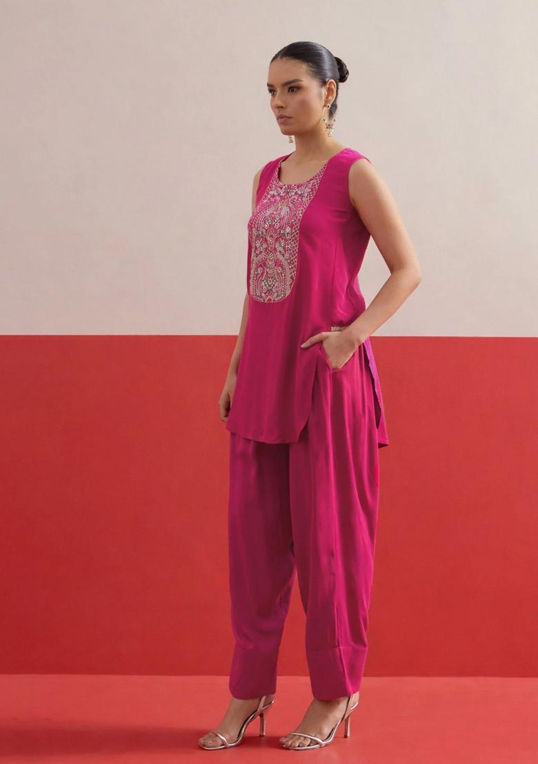 Fuchsia Solid Rayon Kurta Set - Indya