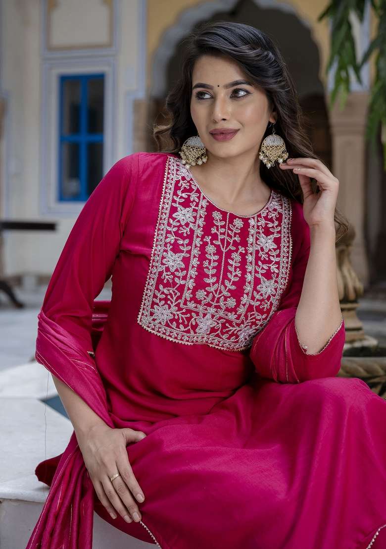 Pink Embroidered Chinon Kurta Set - Indya