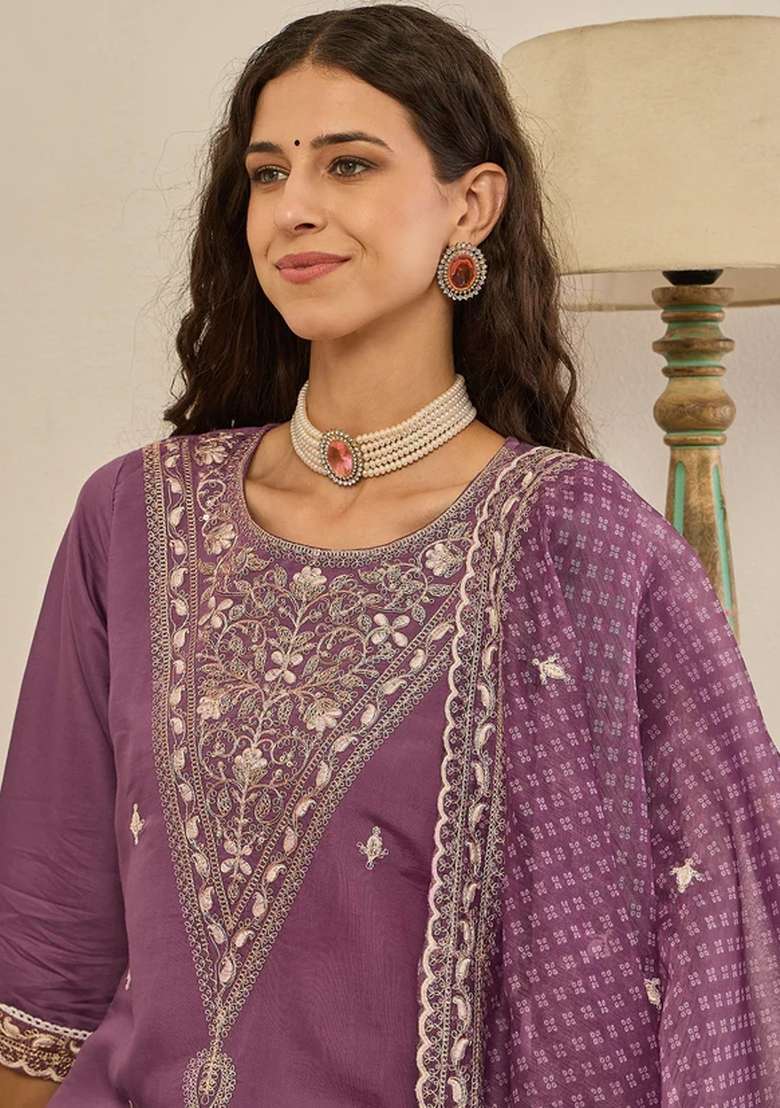 Lavender Embroidered Rayon Kurta Set - Indya