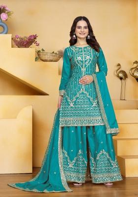 Turquoise Embroidered Crepe Kurta Set