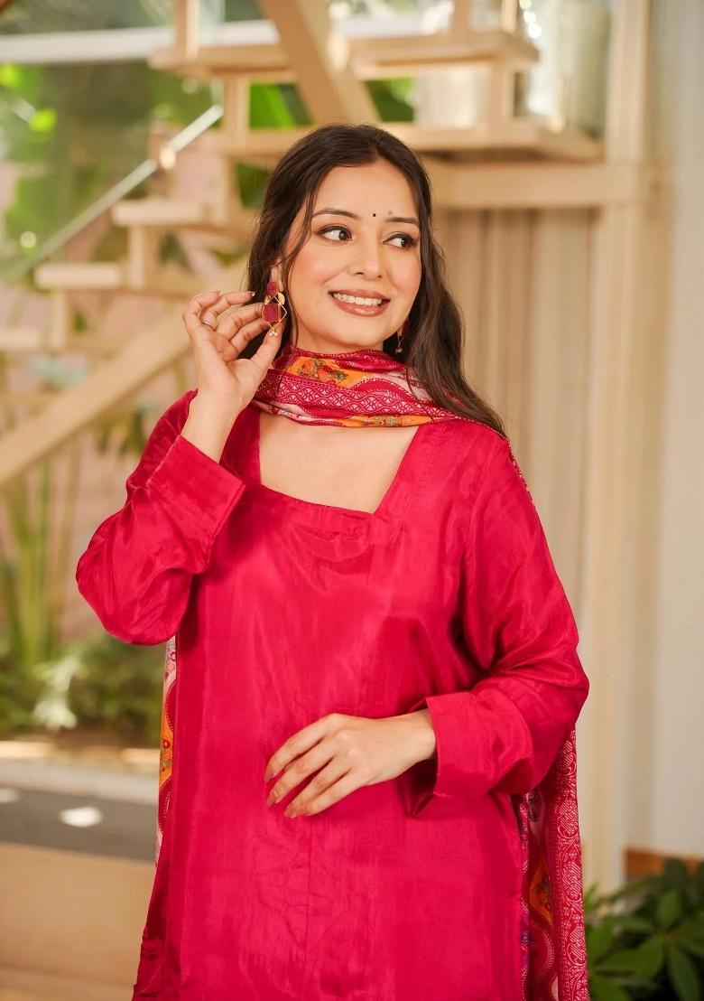 Red Solid Silk Kurta Set - Indya