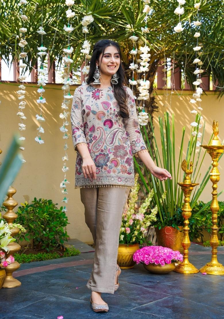 Grey Embroidered Georgette Kurta Set - Indya