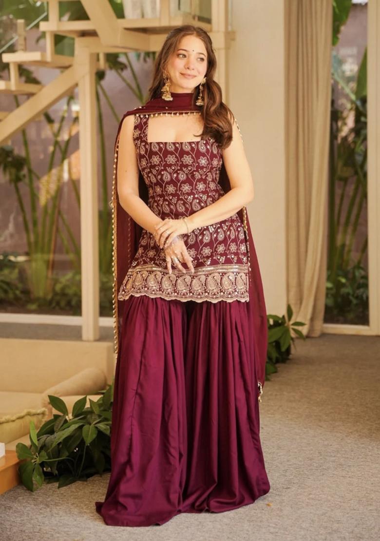 Red Embroidered Georgette Kurta Set - Indya