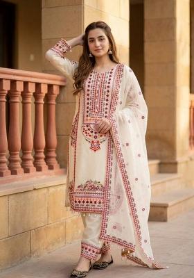 Cream Embroidered Chanderi Kurta Set