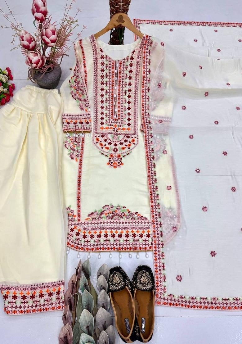 Cream Embroidered Chanderi Kurta Set - Indya