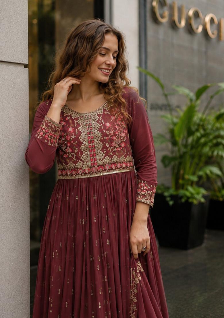 Dark Peach Embroidered Georgette Kurta Set - Indya