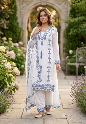 Blue Embroidered Georgette Salwar Kameez