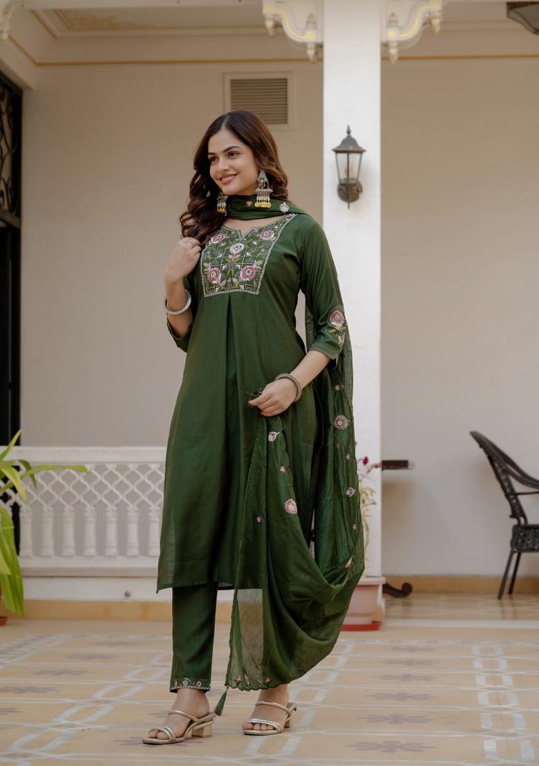 Green Sequin Work Silk Kurta Set - Indya