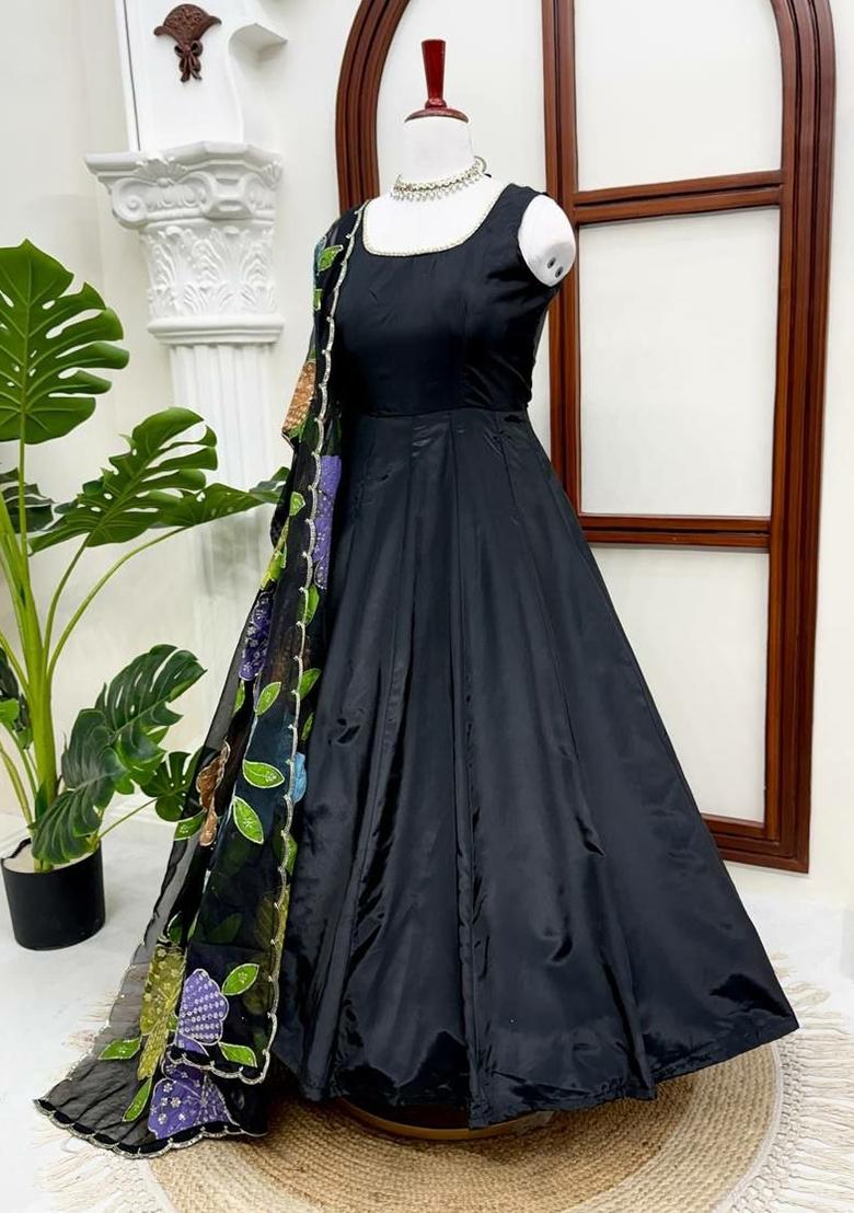 Black Sequin Work Crepe Anarkali Set - Indya