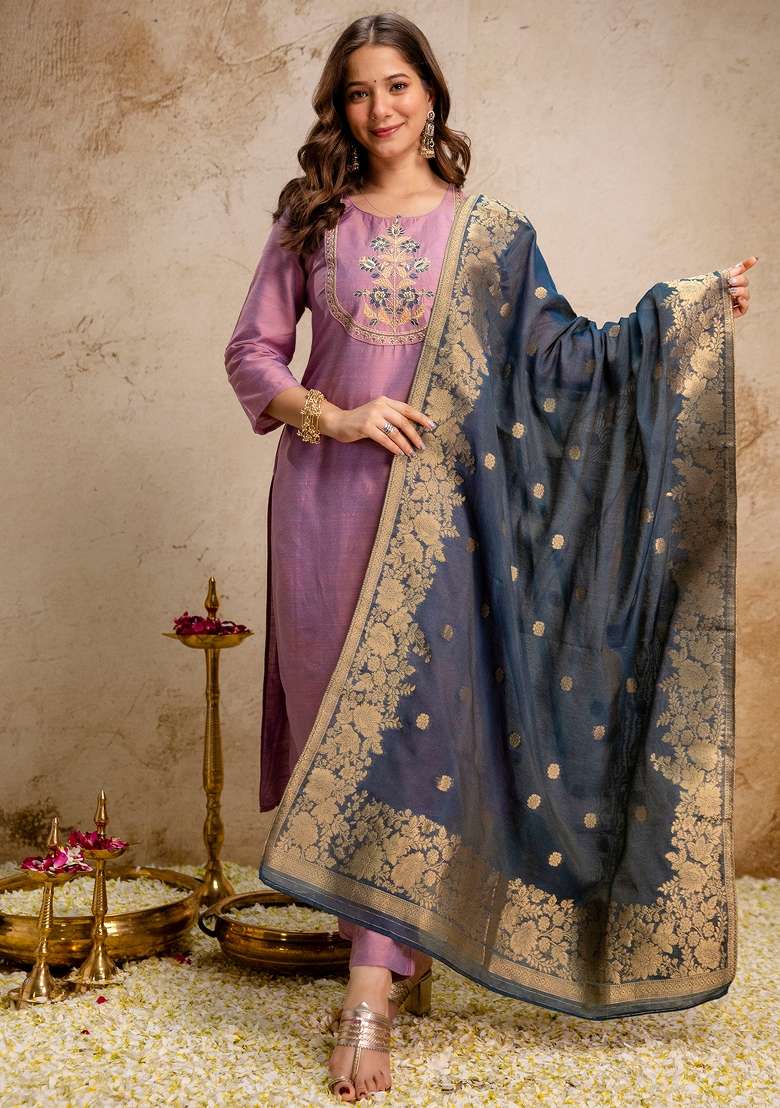 Pink Thread Work Kurta Set - Indya