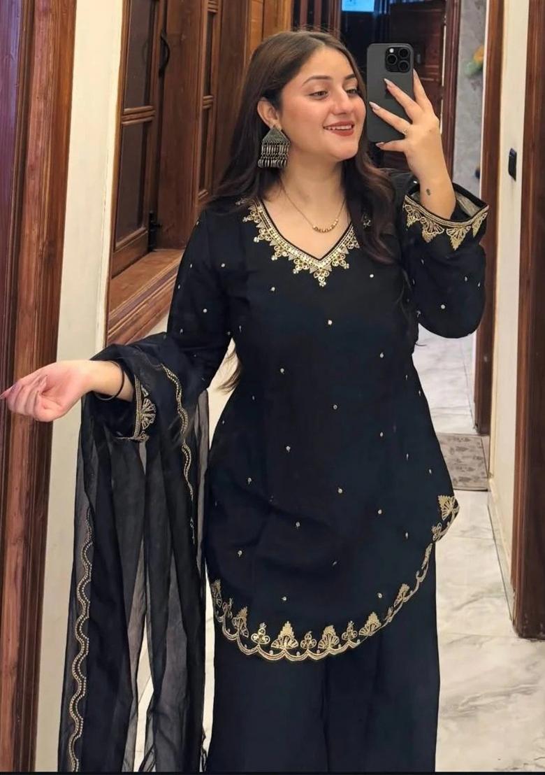 Black Embroidered Silk Kurta Set - Indya