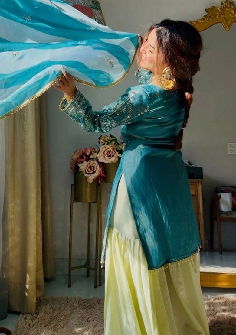 Aqua Blue Thread Work Silk Kurta Set - Indya