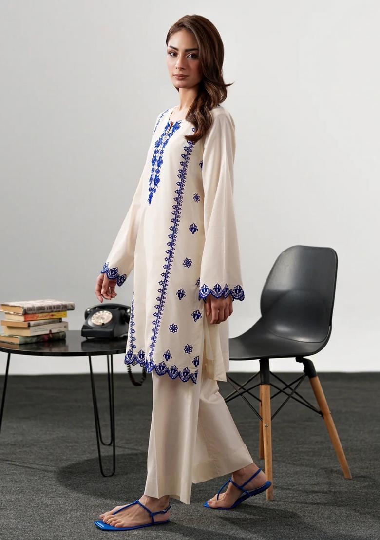 Cream Thread Work Silk Kurta Set - Indya