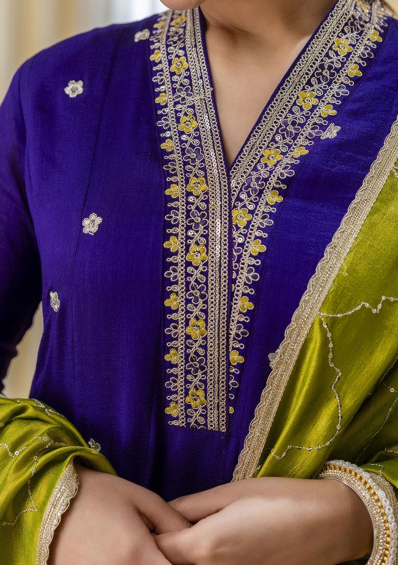 Blue Embroidery Silk Kurta Set - Indya