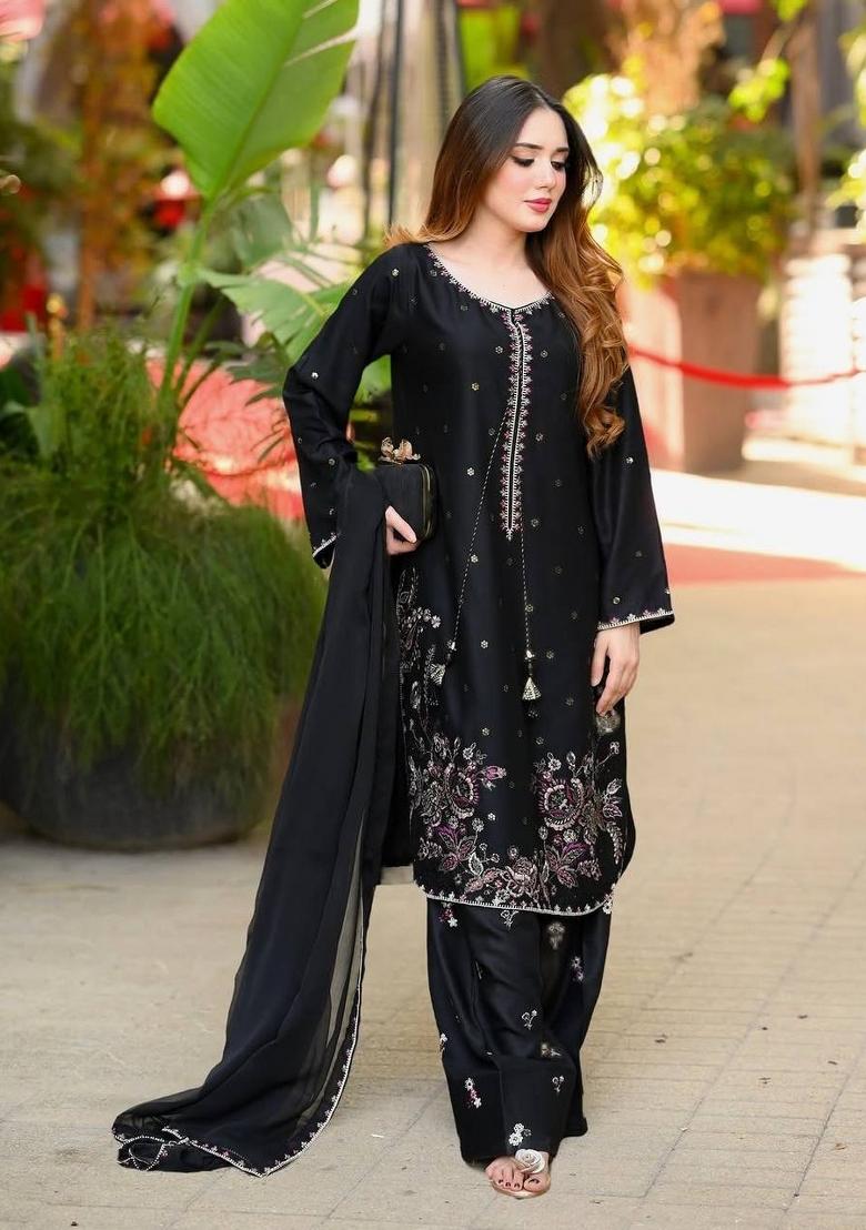 Black Embroidery Satin Kurta Set - Indya