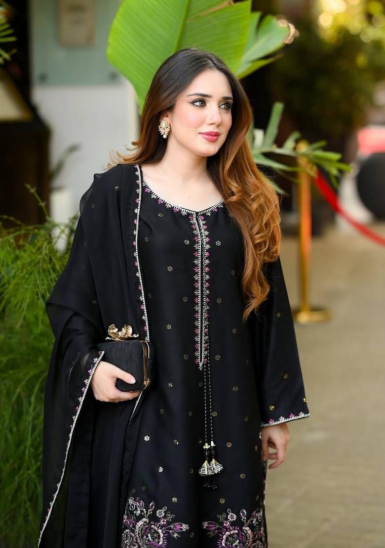 Black Embroidery Satin Kurta Set - Indya