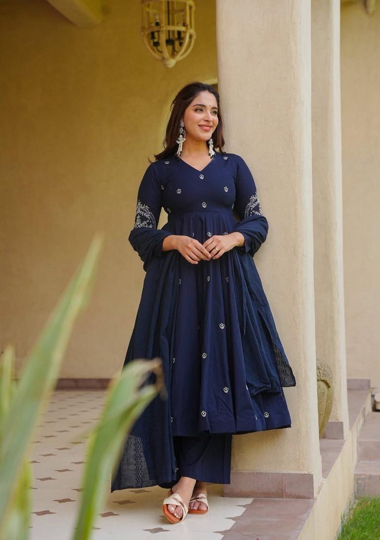 Navy Blue Embroidery Silk Kurta Set - Indya