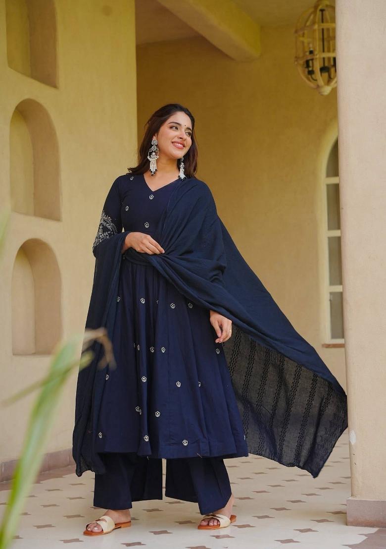 Navy Blue Embroidery Silk Kurta Set - Indya