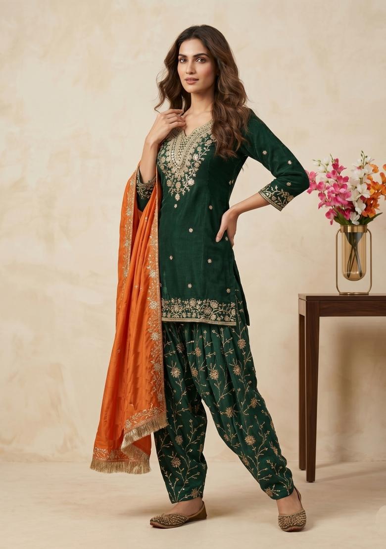 Green Sequin Work Silk Kurta Set - Indya