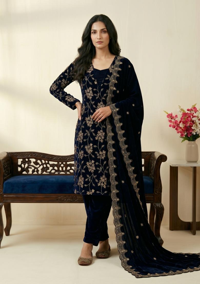 Black Sequin Work Velvet Kurta Set - Indya