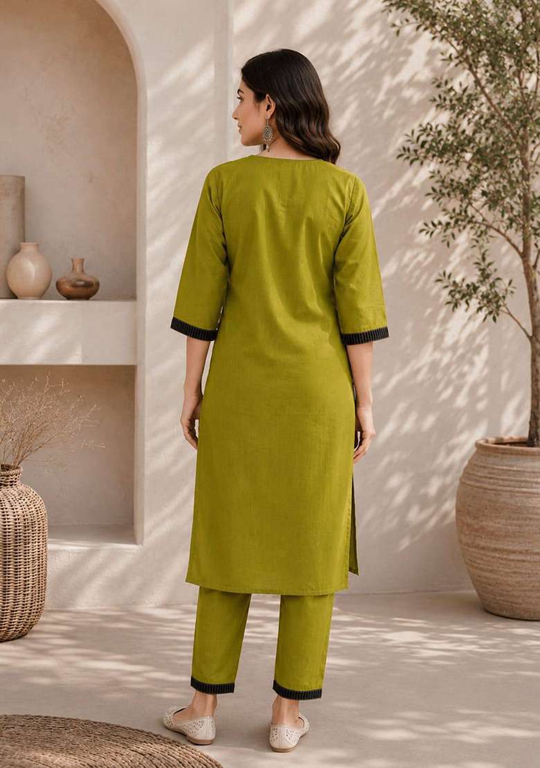 Green Embroidery Cotton Kurta Set - Indya