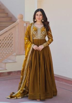 Mehendi Green Embroidered Silk Blend Anarkali With Dupatta