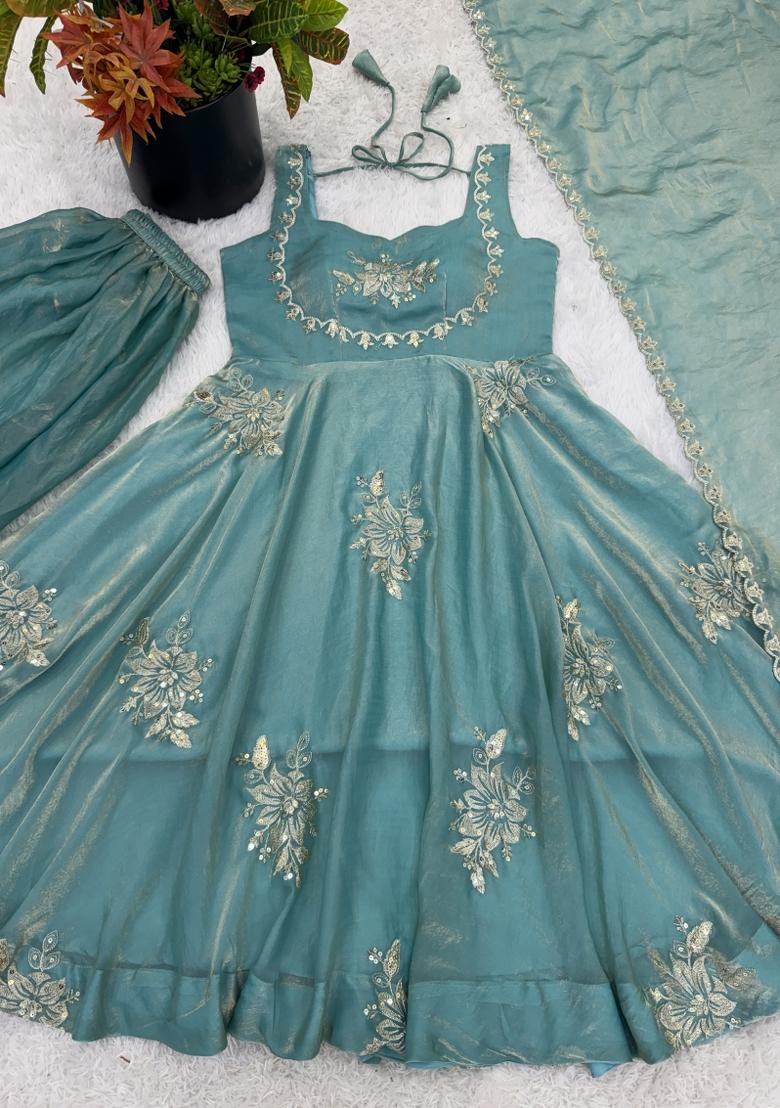 Sky Blue Embroidered Silk Blend Kurta Set - Indya
