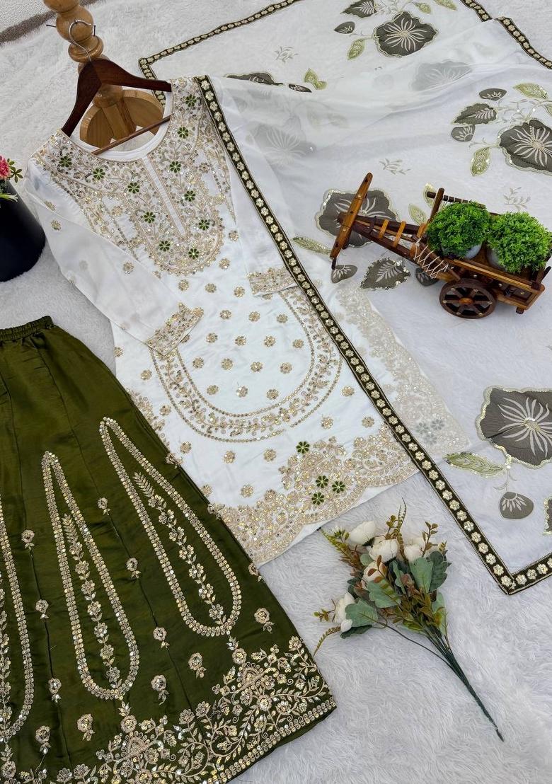 White Embroidered Silk Blend Kurta Set - Indya