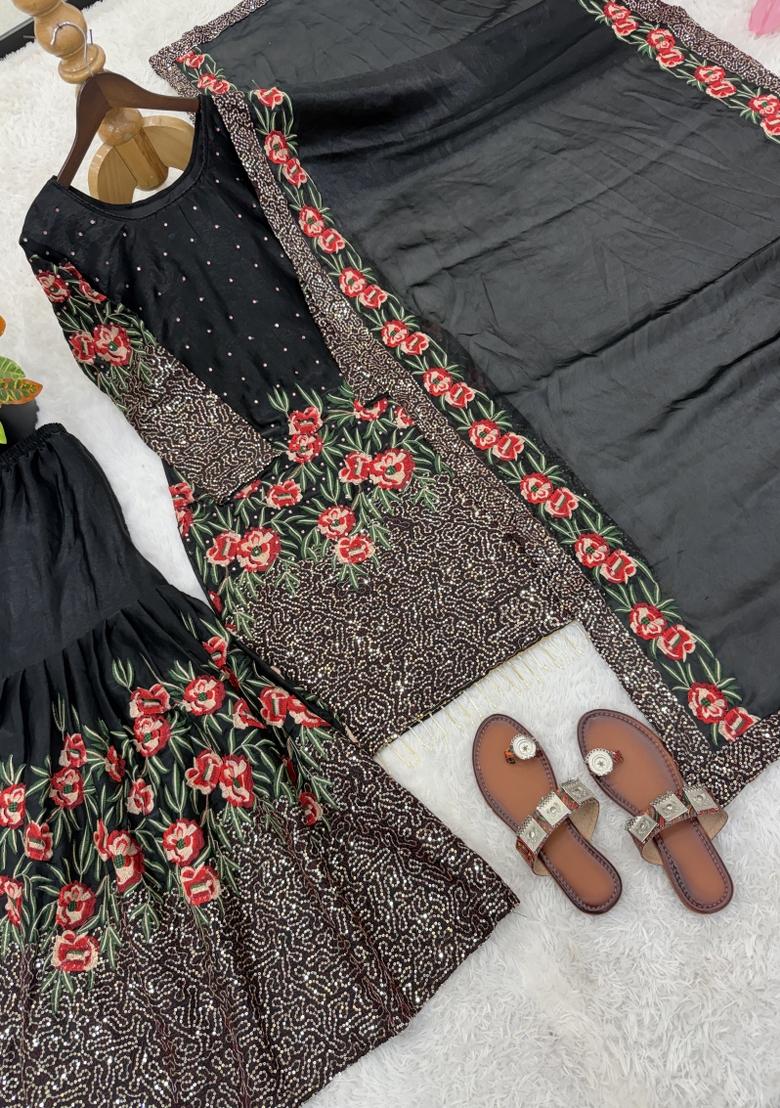 Black Embroidered Silk Blend Kurta Set - Indya