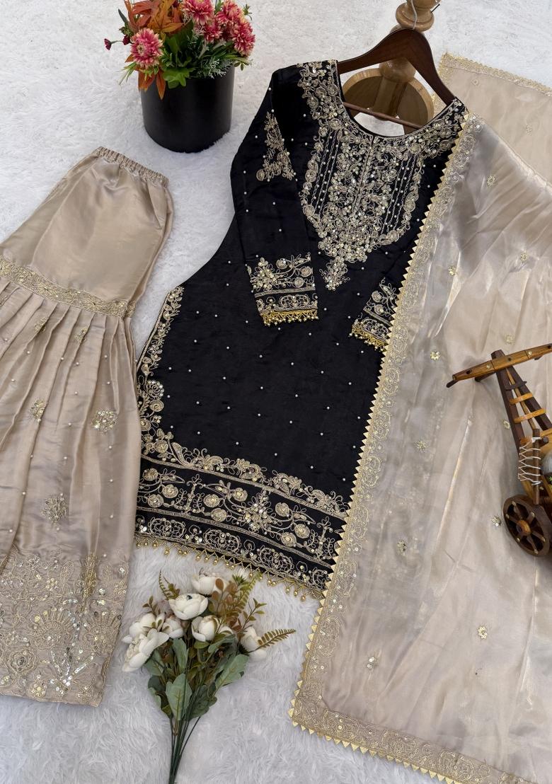 Black Embroidered Silk Blend Kurta Set - Indya