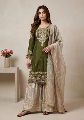 Mehendi Green Embroidered Silk Blend Kurta Set