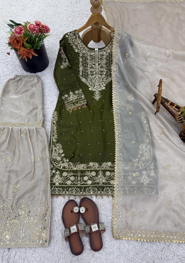 Mehendi Green Embroidered Silk Blend Kurta Set - Indya