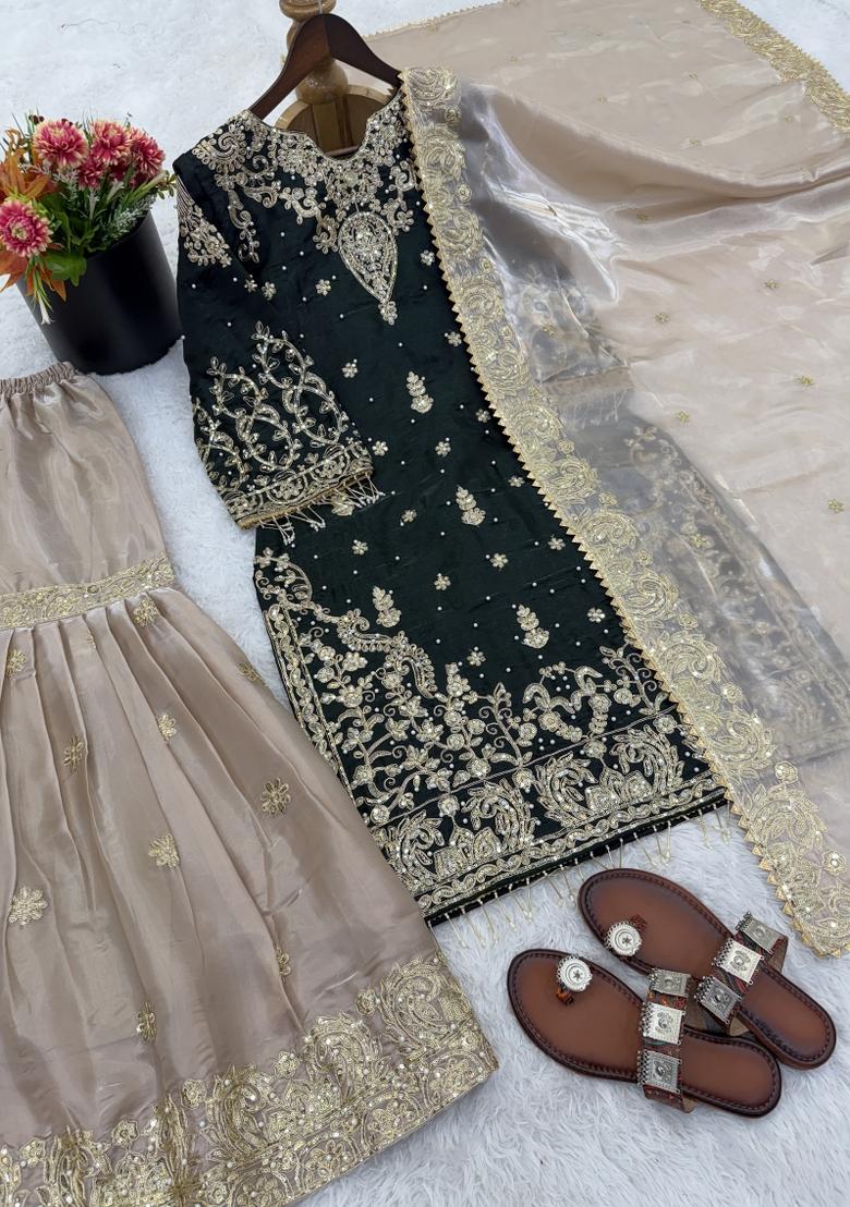 Black Embroidered Silk Blend Kurta Set - Indya