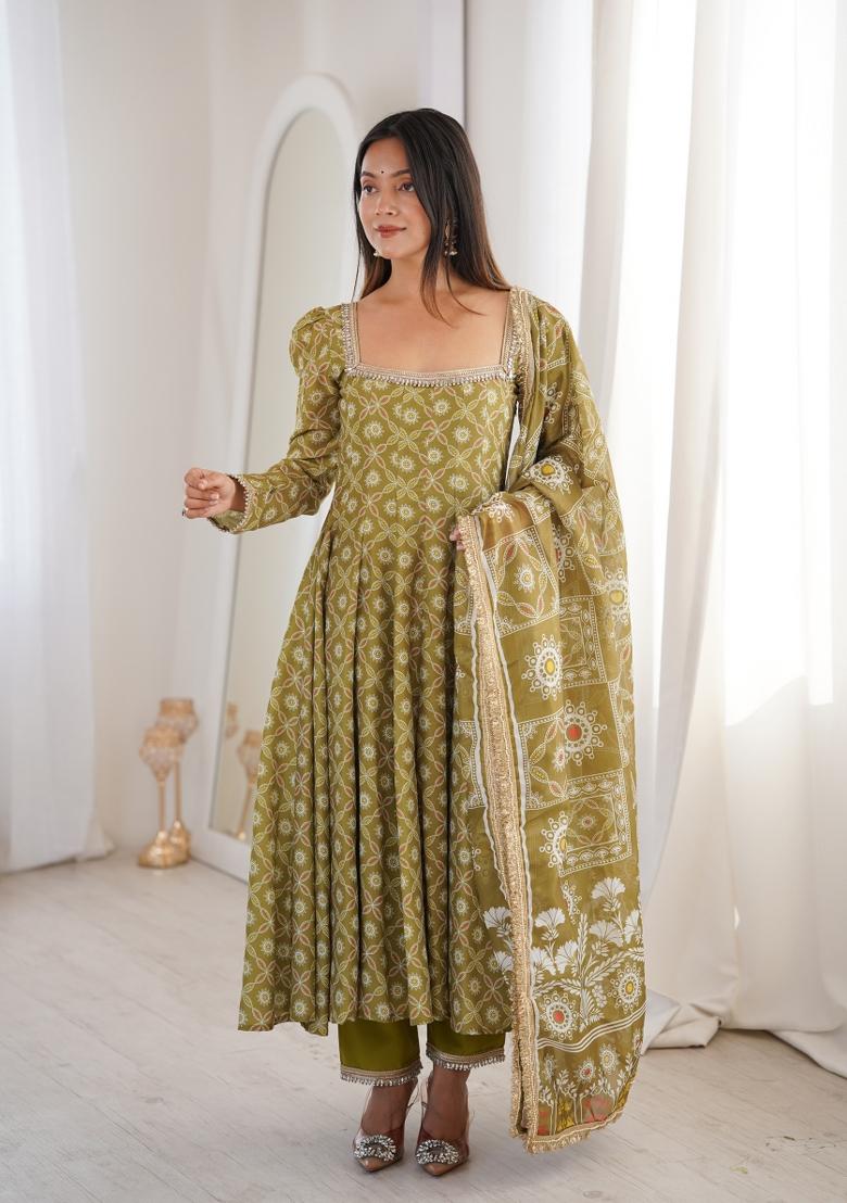 Green Mirror Work Muslin Kurta Set - Indya