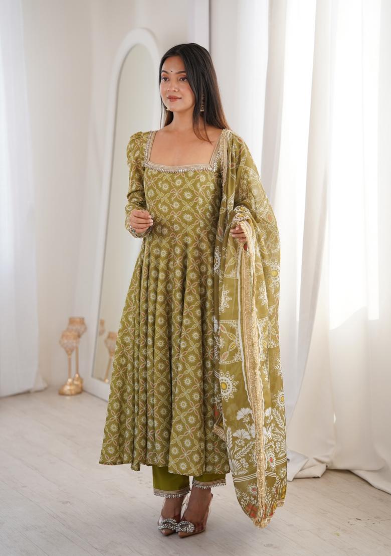 Green Mirror Work Muslin Kurta Set - Indya