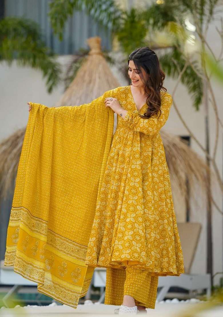 Light Yellow Printed Muslin Kurta Set - Indya