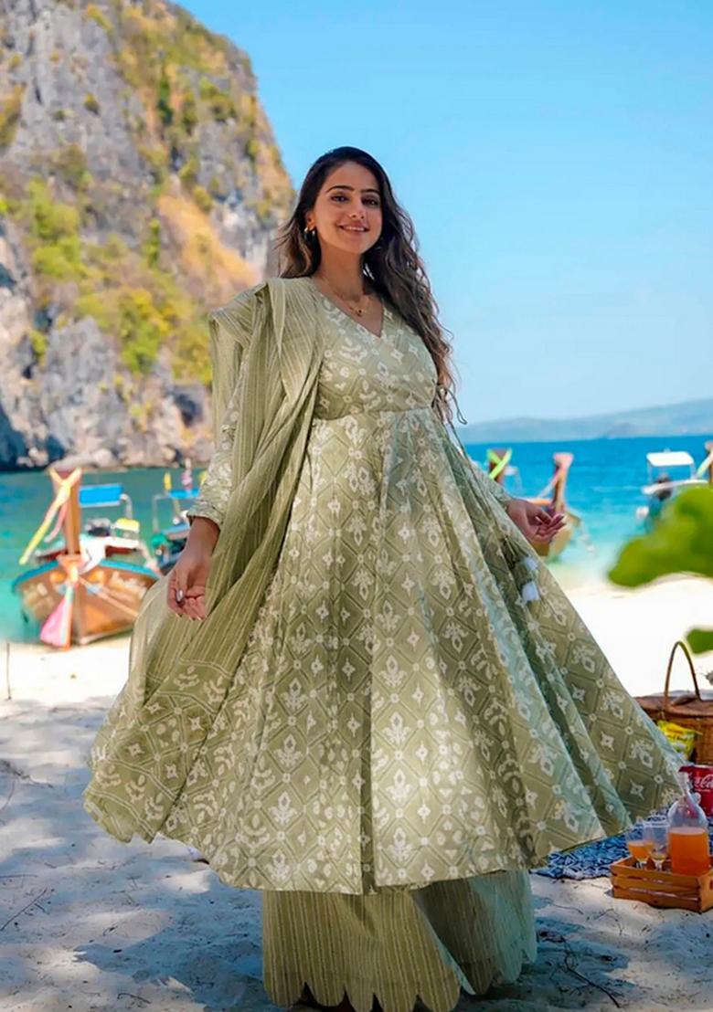 Light Green Printed Muslin Kurta Set - Indya