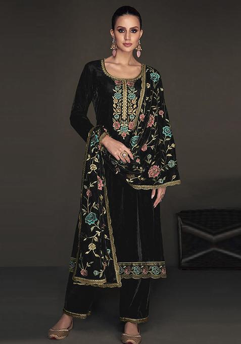 Black Sequin Embroidered Velvet Kurta Set