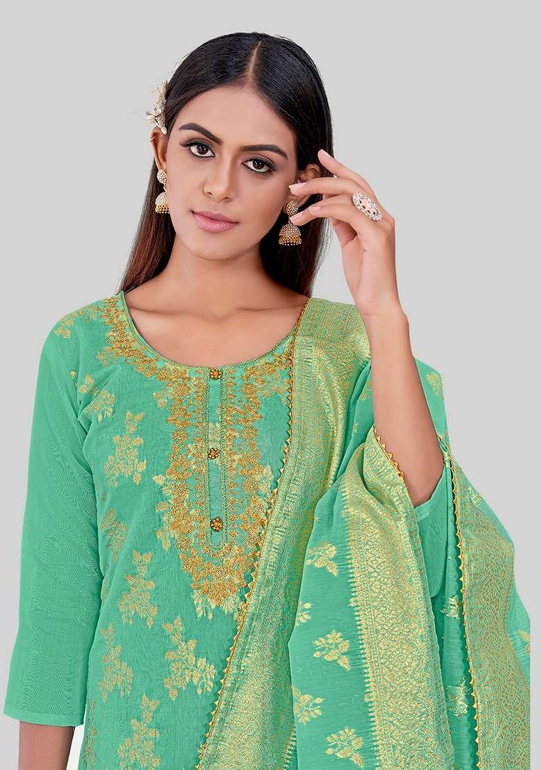 Green Embroidered Chanderi Kurta Set - Indya