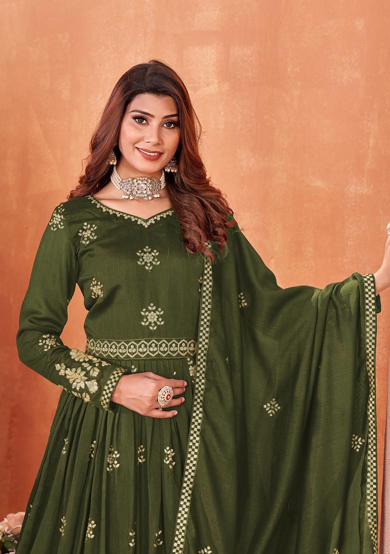 Green Embroidered Cotton Blend Kurta Set