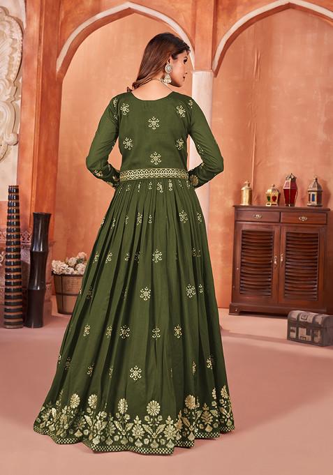 Green Embroidered Cotton Blend Kurta Set