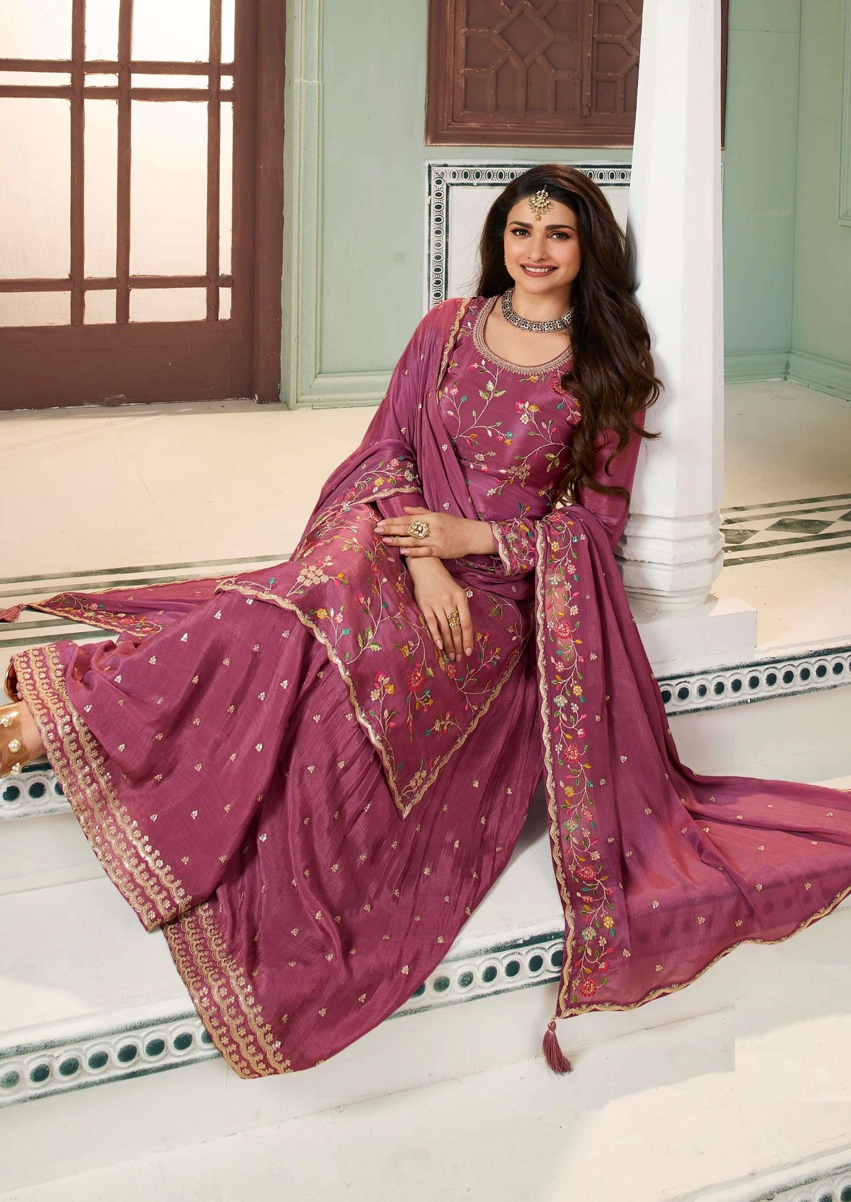 SARA MALLIKA × 6(ROKU)EMBROIDERY BEST SARA MALLIKA × 6(ROKU)EMBROIDERY BEST