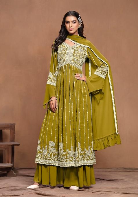 Green Embroidered Poly Blend Kurta Set