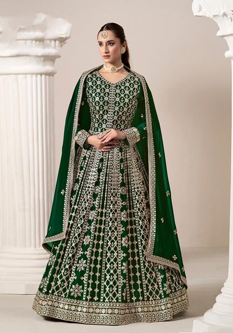 Green Embroidered Poly Blend Kurta Set