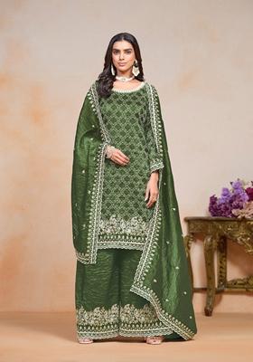 Green Embroidered Poly Blend Kurta Set